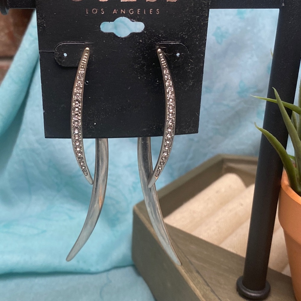 Guess Jeweled Silver-tone Drop Earrings J052